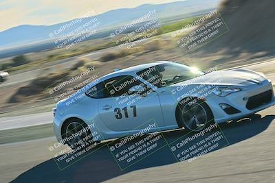 media/Dec-13-2025-Extreme Speed (Sat) [[d129ecb0b9]]/Beginner/Session 3 (Turn 5)/